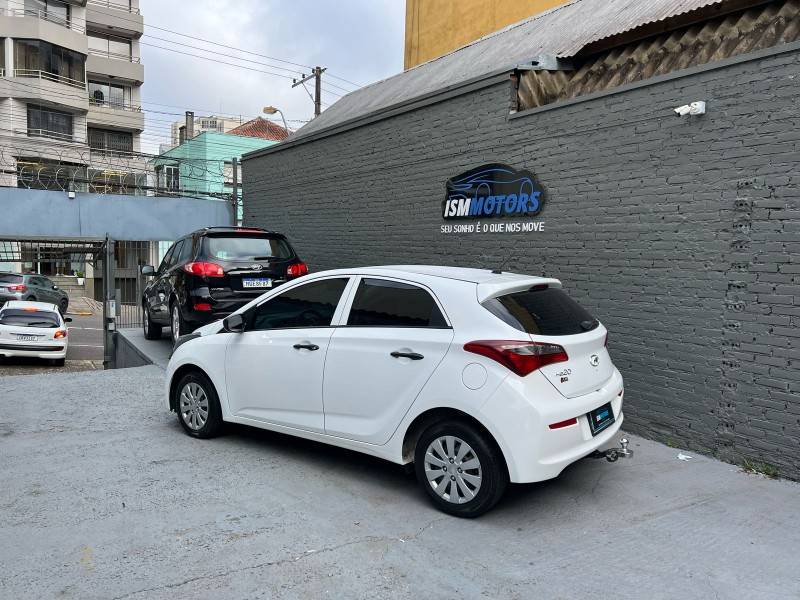 HYUNDAI - HB20 - 2019/2019 - Branca - R$ 55.900,00