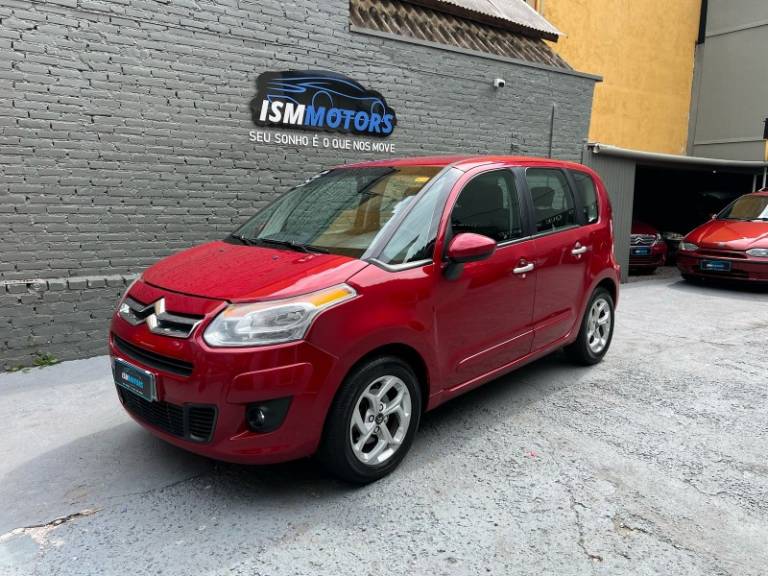 CITROËN - C3 PICASSO - 2014/2015 - Vermelha - R$ 41.900,00