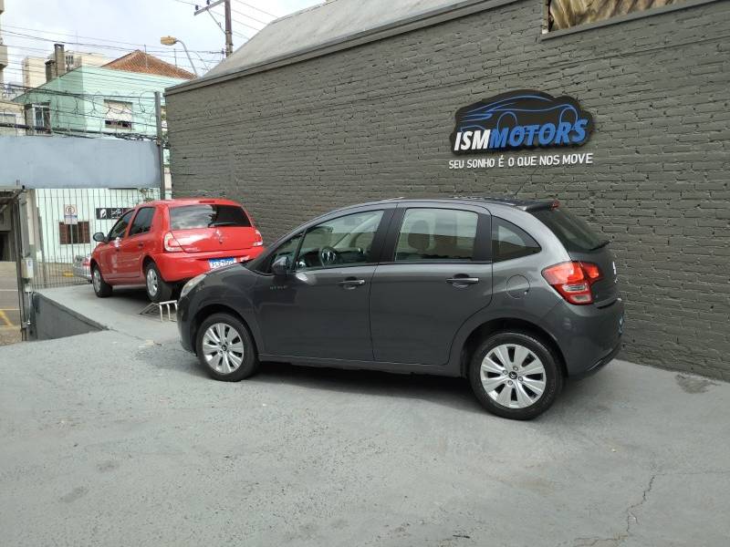 CITROËN - C3 - 2017/2017 - Cinza - R$ 55.900,00